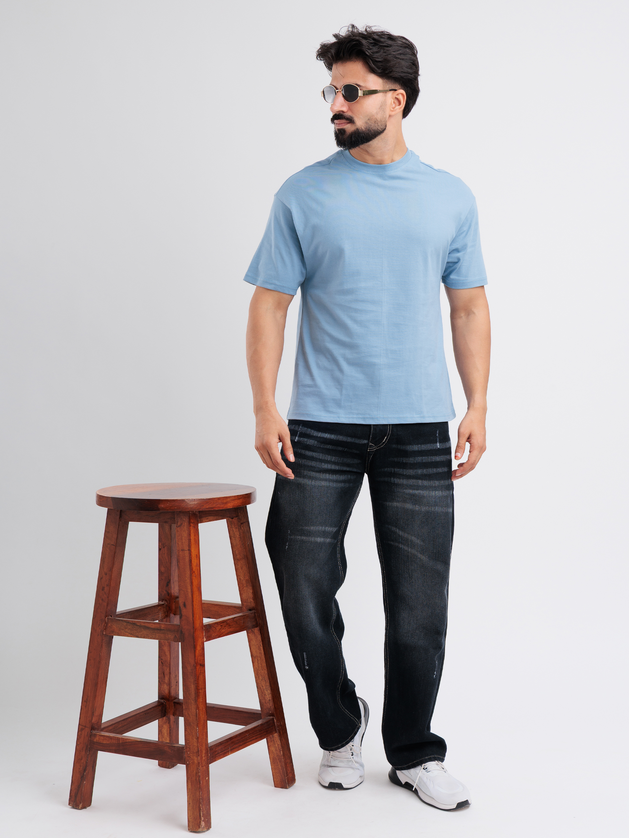 Light Blue Casual T-Shirt for Men - View 2