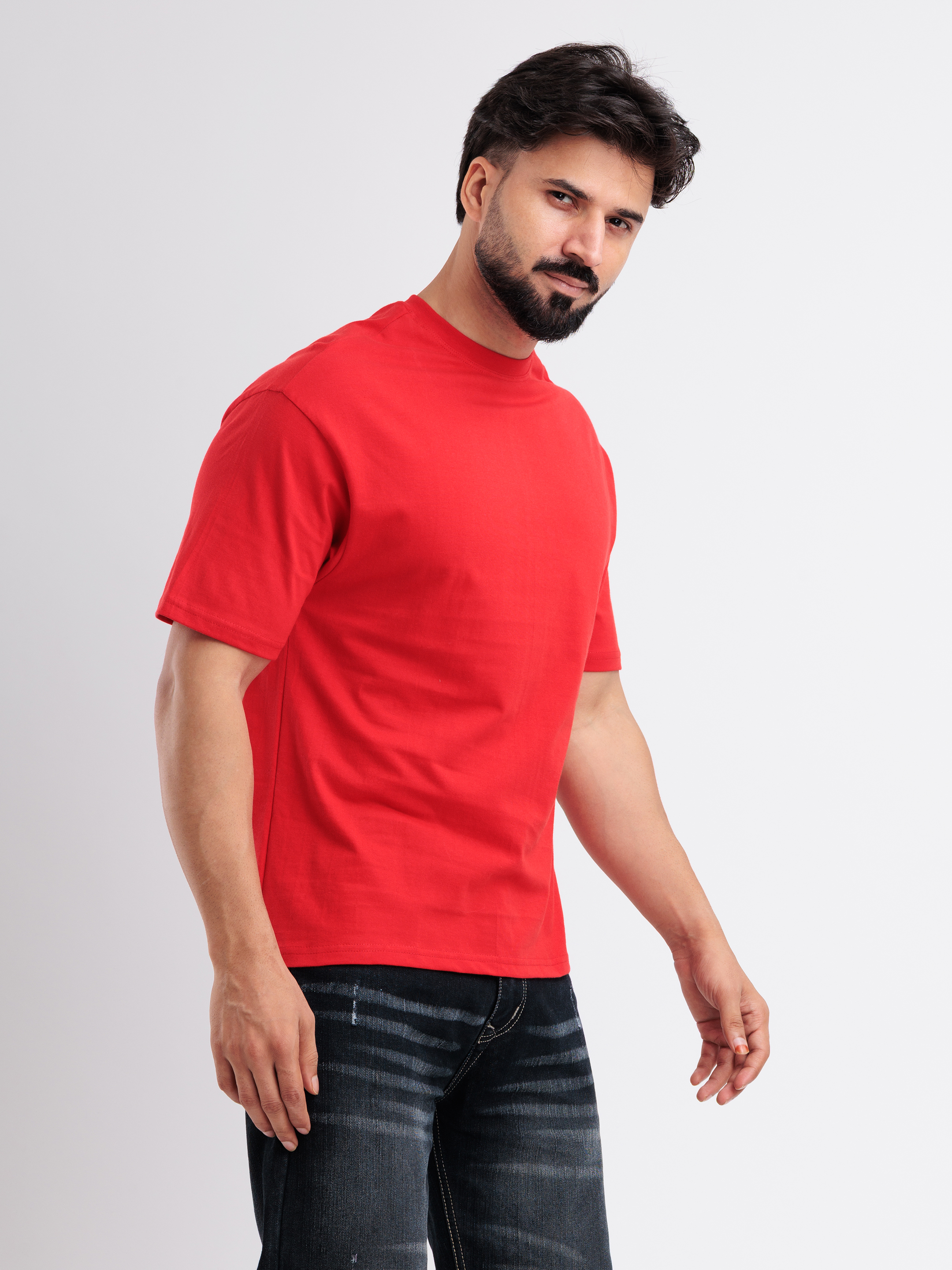 Bright Red Casual Oversized T-Shirt for Men - View 3