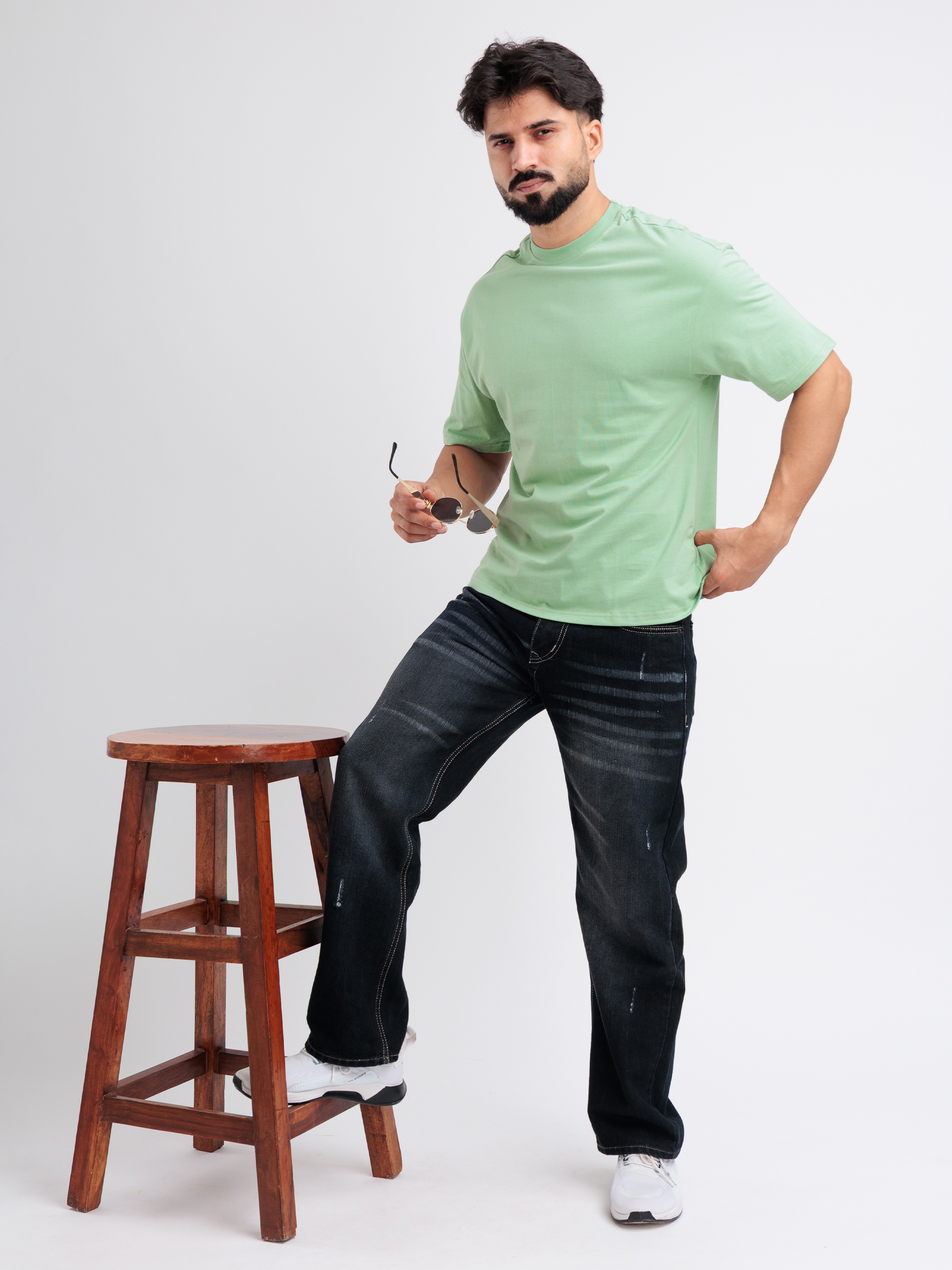 Casual Mint Green Oversized T-Shirt | 240 GSM Terry Cotton | Styloox - View 2